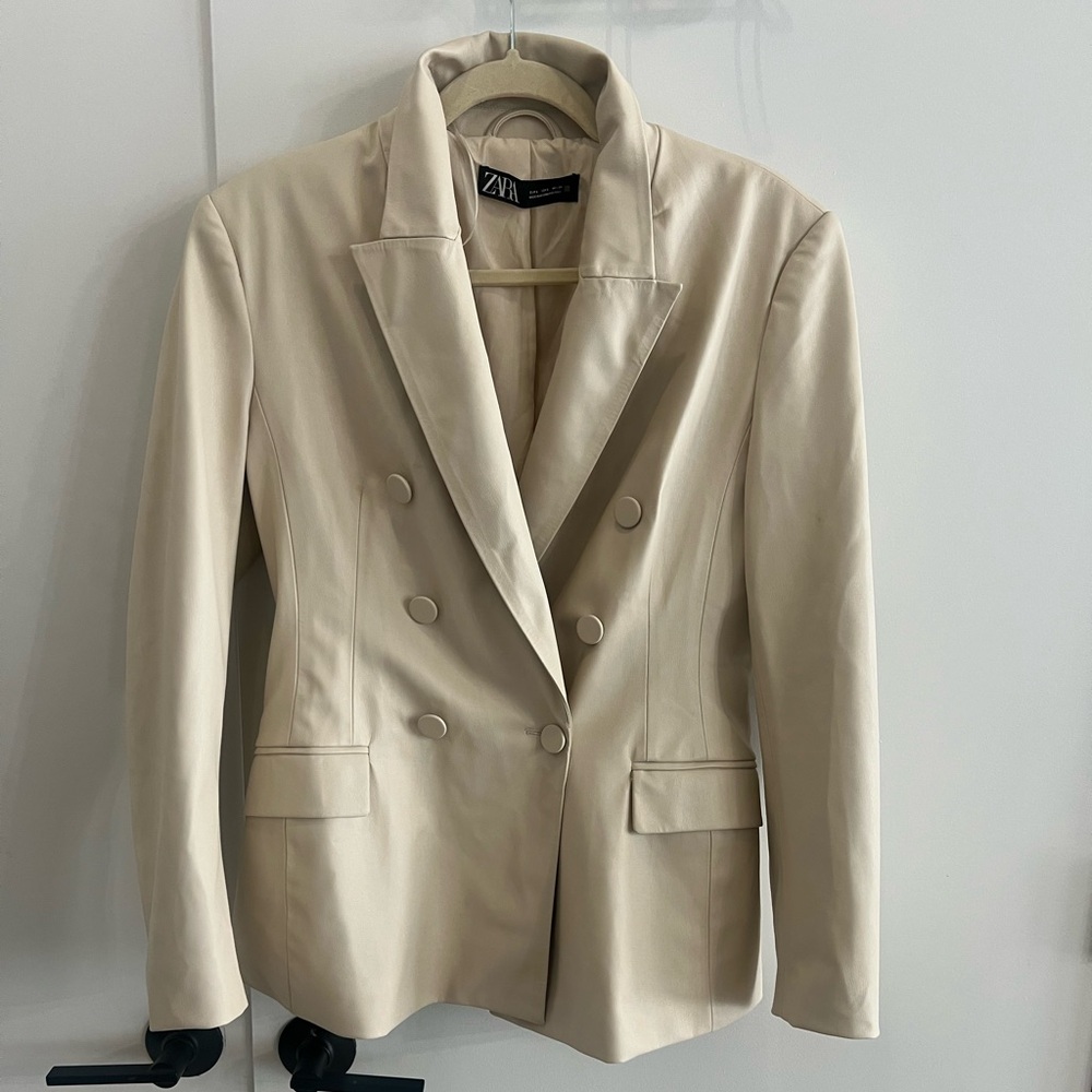 Zara Women's Cream Blazer